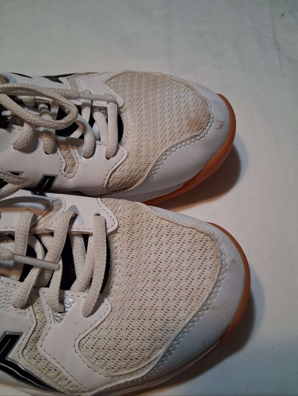 Asics Gel-Rocket White Black Court Shoes Women's 8.5 Sporty Athleisure Active - Picture 11 of 14